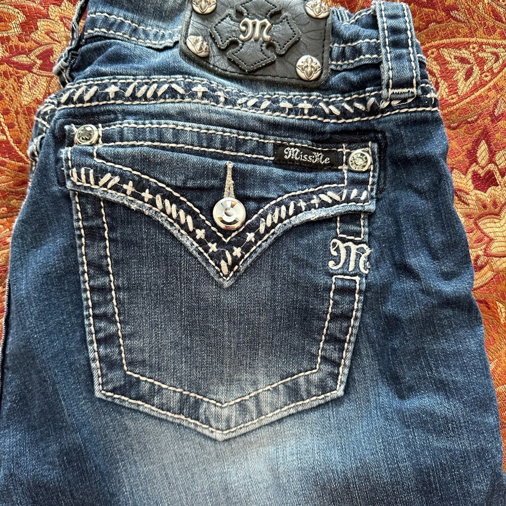 🔥🔥🔥🔥MISS ME SIGNATURE RISE SKINNY SIZE 32🔥🔥🔥🔥EXCELLENT CONDITION